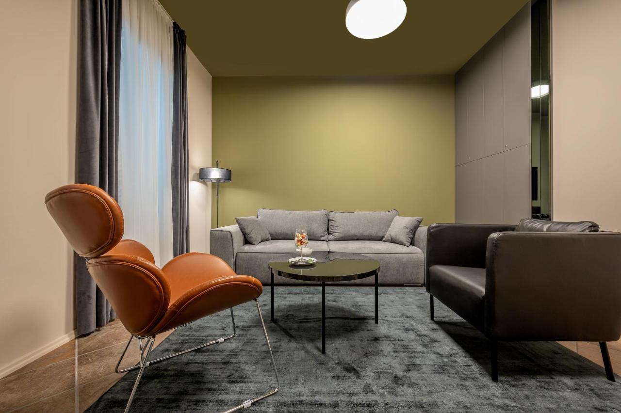 Green, Deluxe Two Bedroom Suite Split Extérieur photo