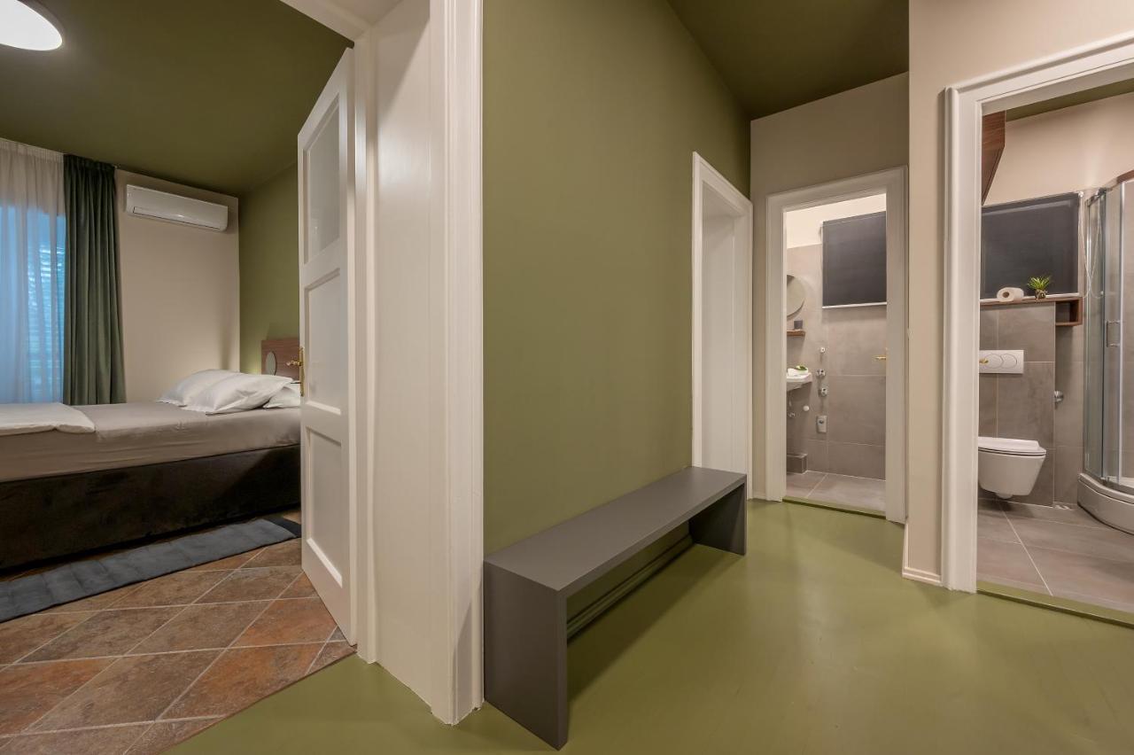 Green, Deluxe Two Bedroom Suite Split Extérieur photo